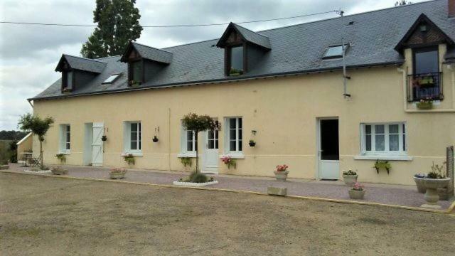 Les Hautes Mougonnieres Neuil ภายนอก รูปภาพ